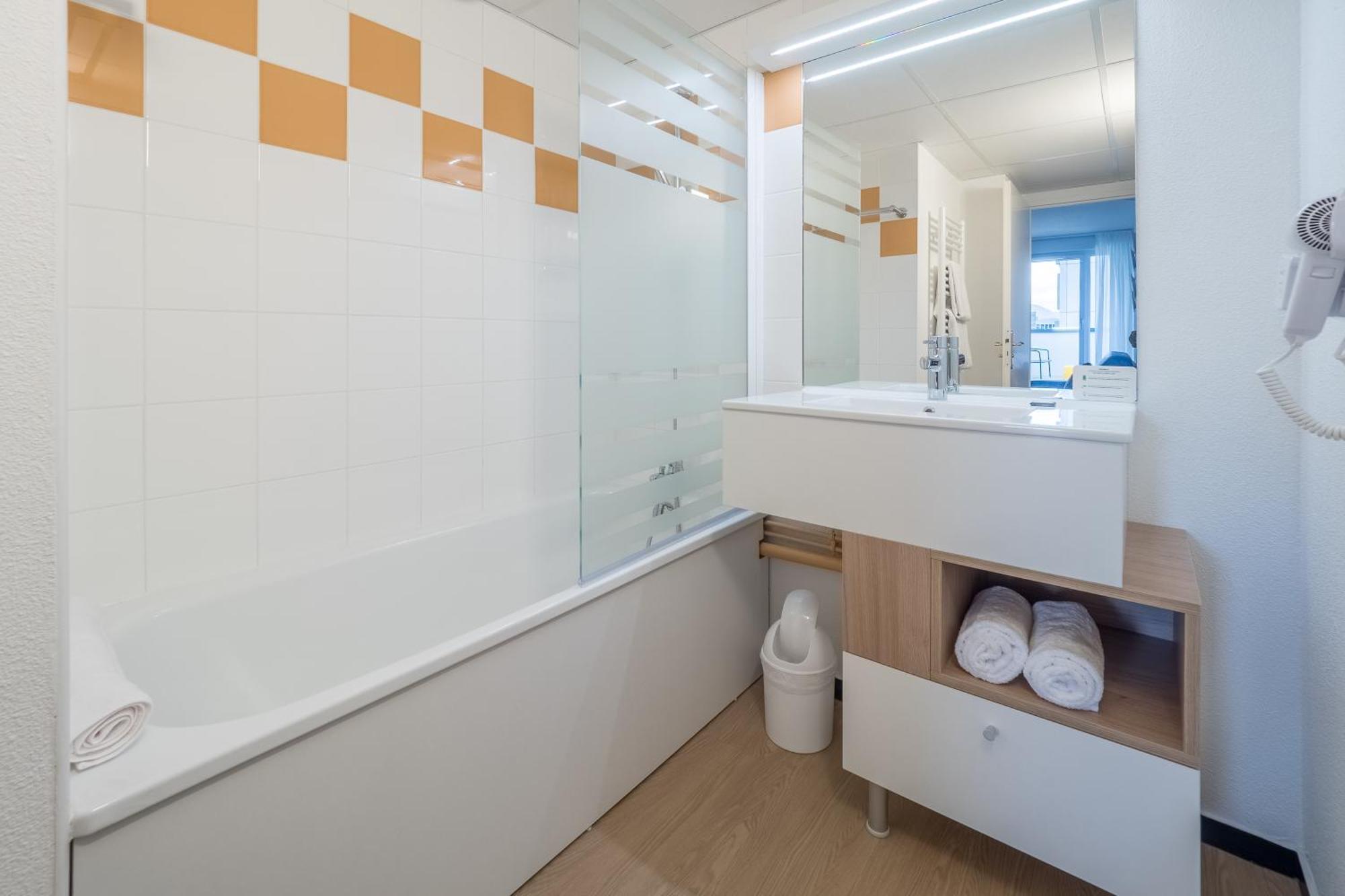Hostel Le Hueb גרנובל מראה חיצוני תמונה